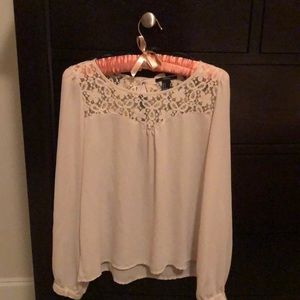 Cute Top With Lace Detail
